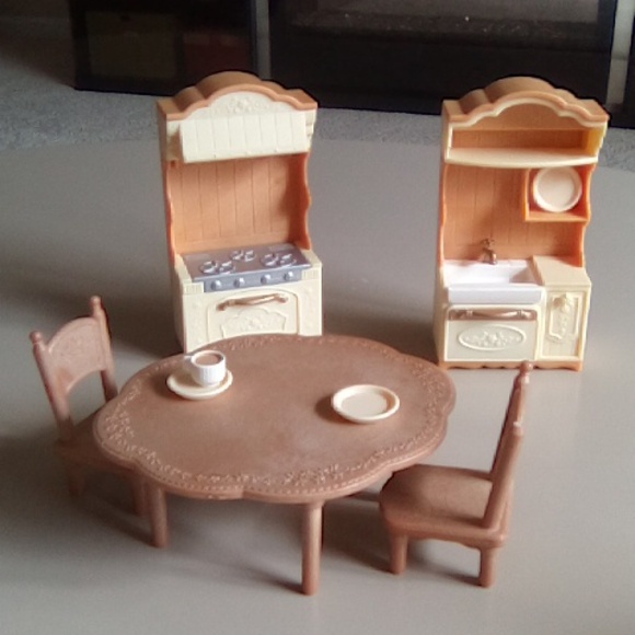 Calico Critters Dining Room Furniture Set - Picture 1 of 5